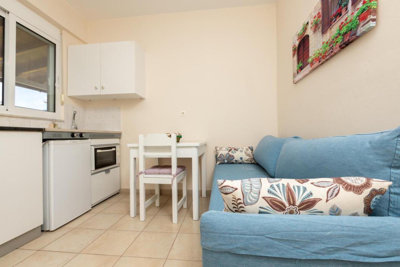 Mavrovoúnion Αnastasia Apartments מראה חיצוני תמונה