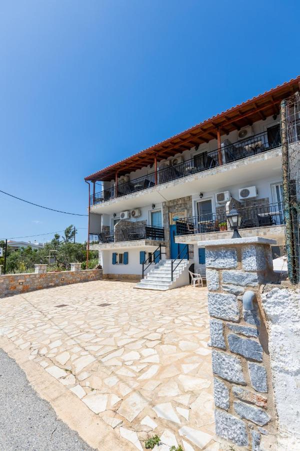 Mavrovoúnion Αnastasia Apartments מראה חיצוני תמונה