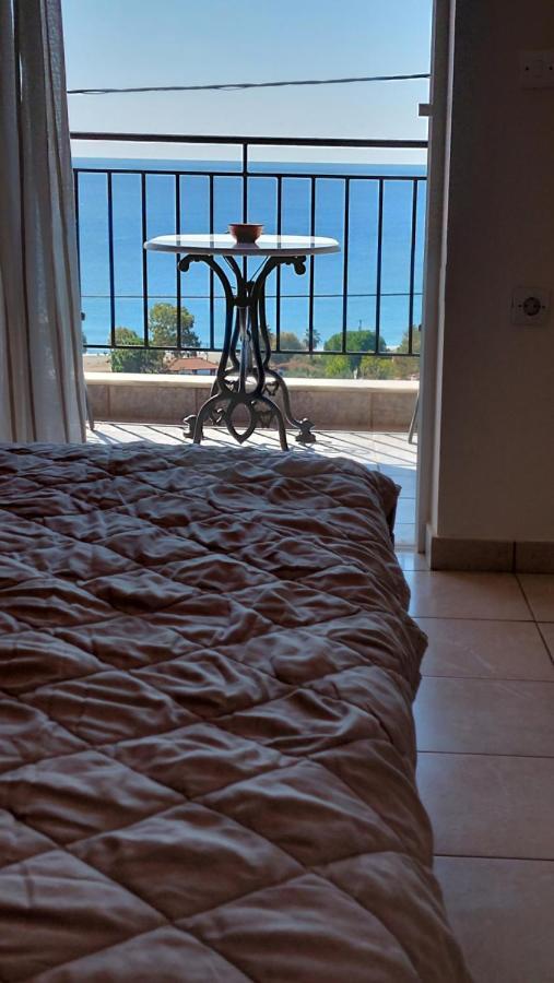 Mavrovoúnion Αnastasia Apartments מראה חיצוני תמונה